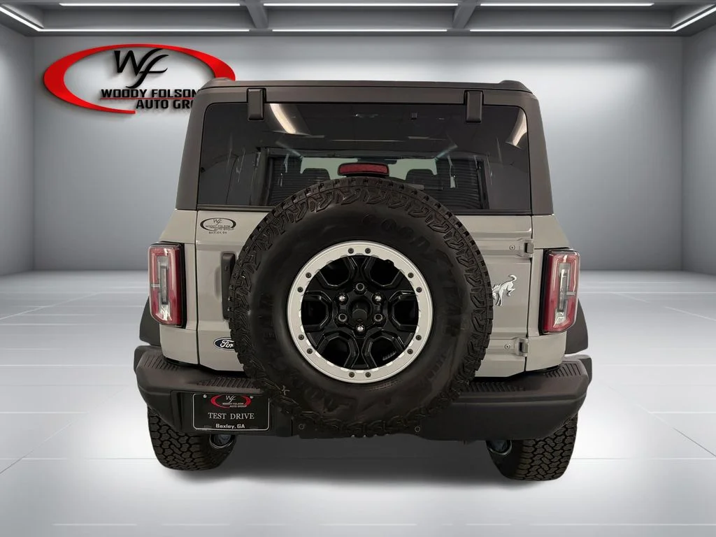 New 2026 Avalanche Gray Ford Badlands® image 7