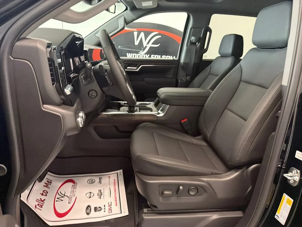 New 2026 Onyx Black GMC SLT image 9