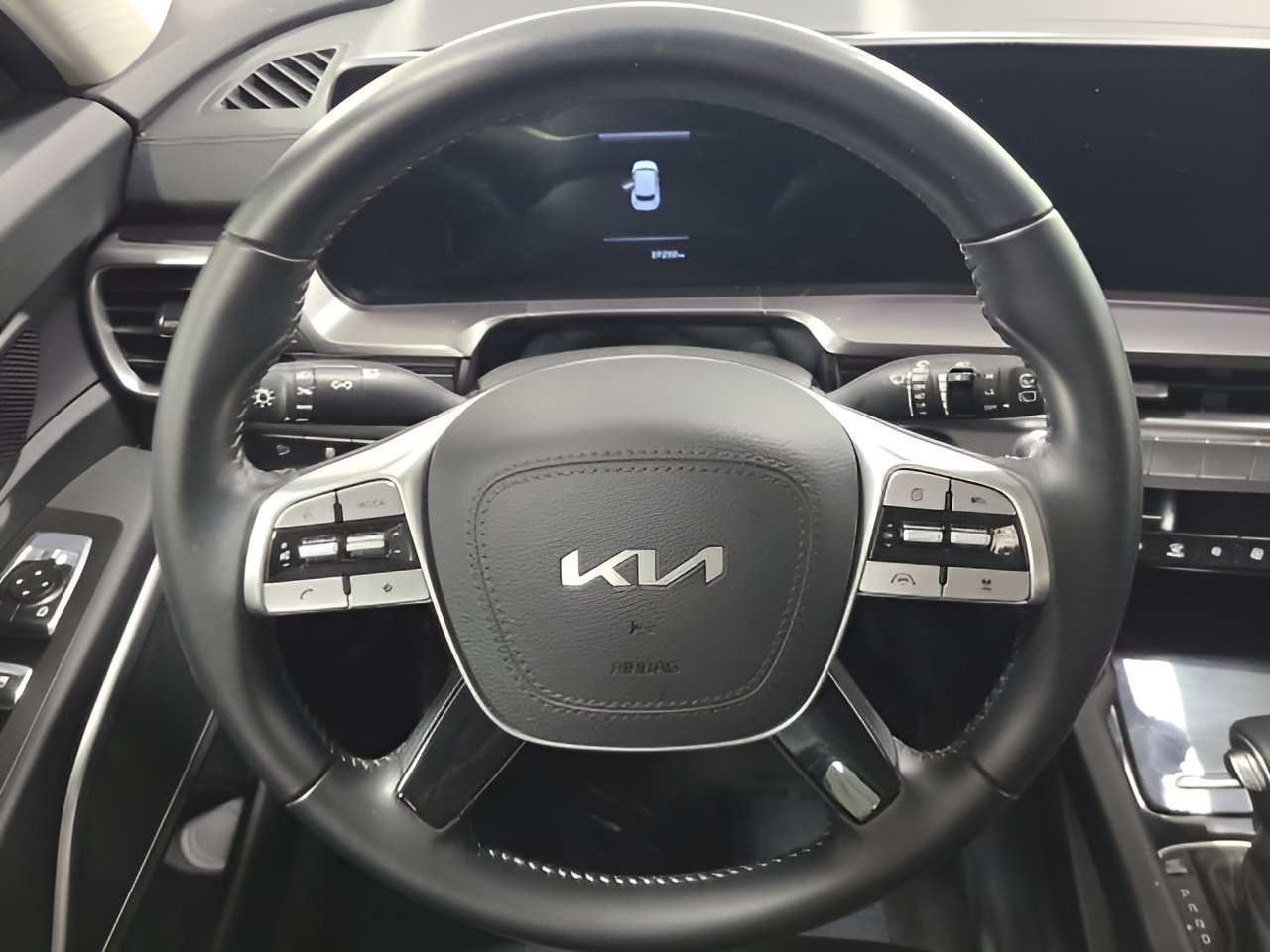 Used 2024 Dark Moss Kia S image 24