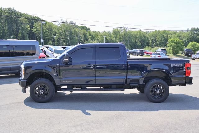 Used 2025 Blue Ford Lariat image 5