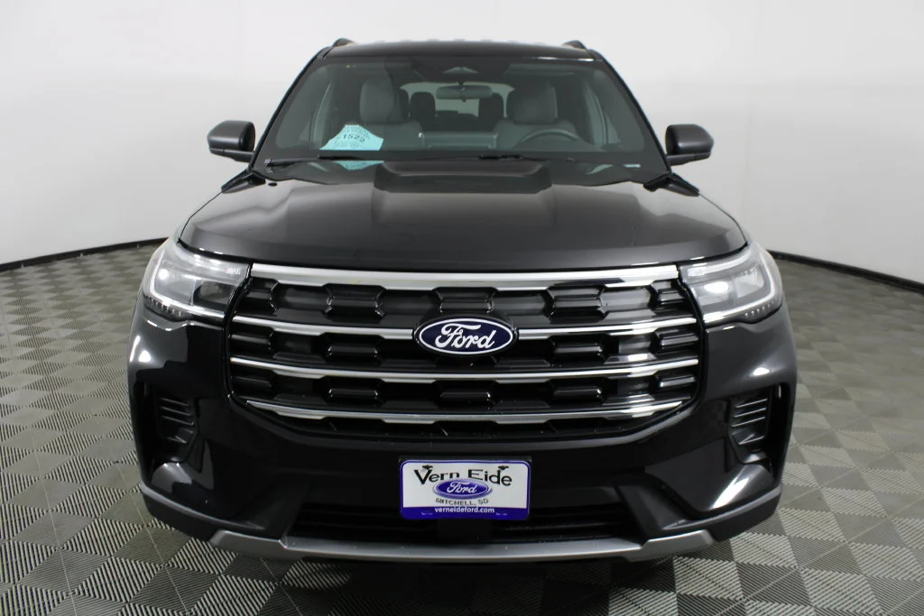 New 2027 Black Ford Active image 2