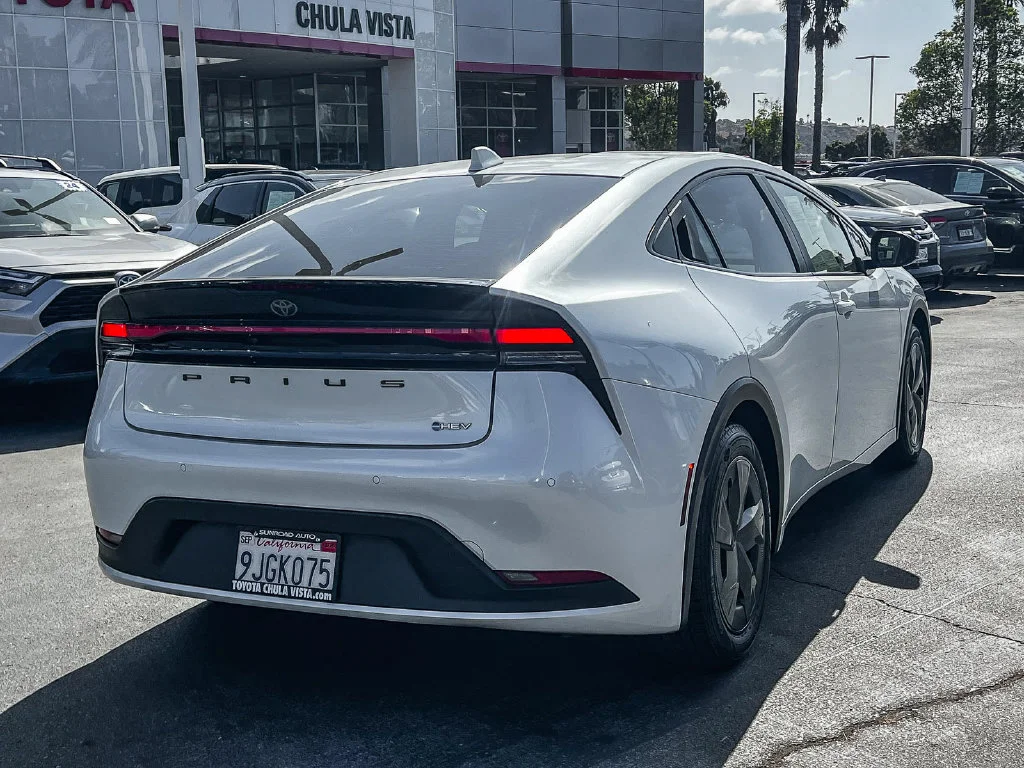 Used 2023 Beige Toyota LE image 6