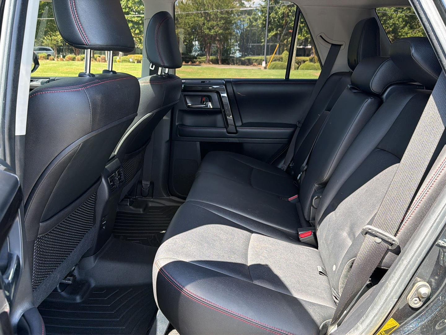 Used 2018 Midnight Black Metallic Toyota TRD Off-Road Premium image 11