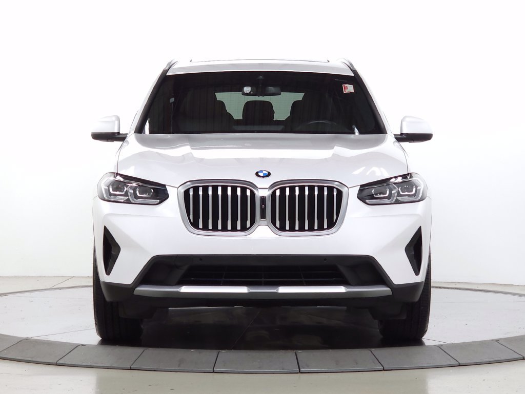 Used 2023 White BMW xDrive30i image 2