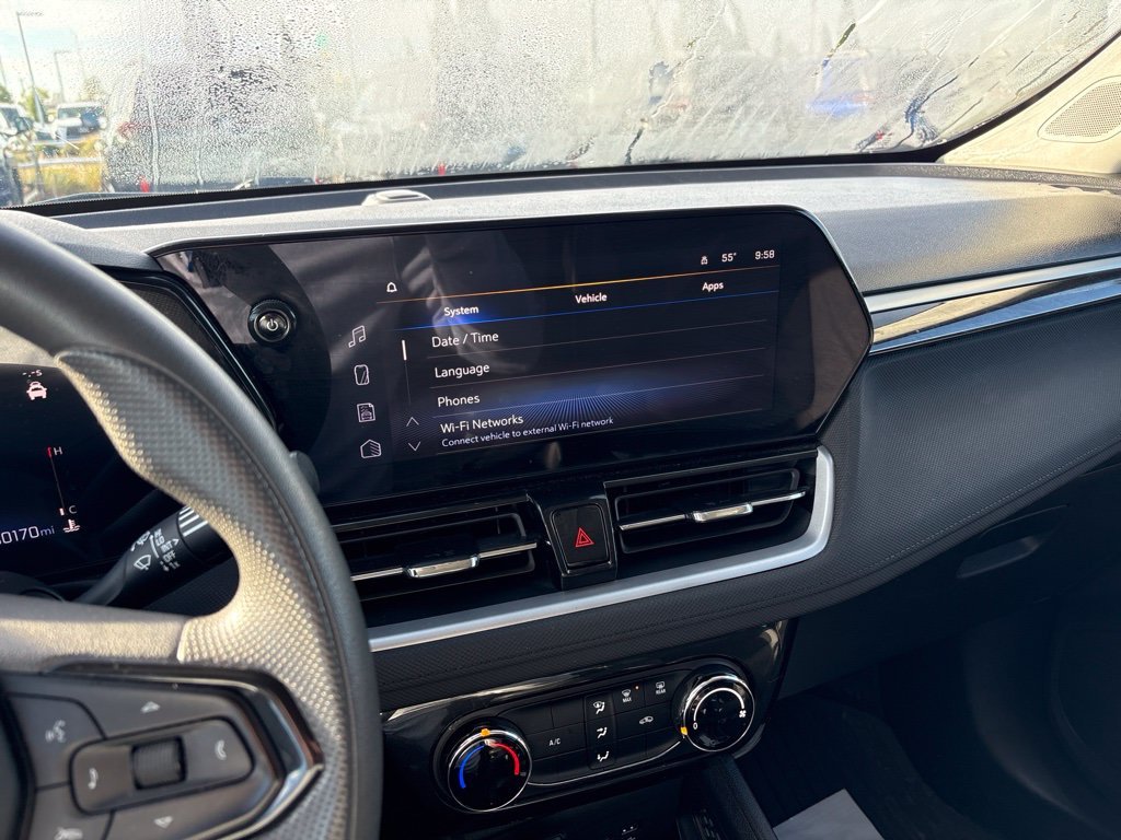 Used 2025 Gray Chevrolet LT image 3