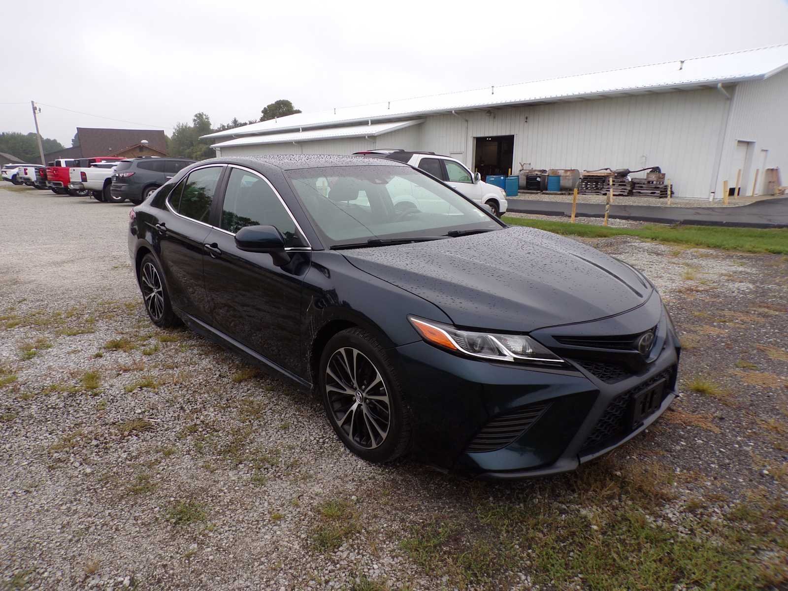 Used 2018 Blue Toyota SE image 2