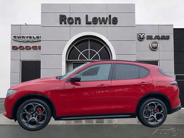 2024 Alfa Romeo Stelvio Veloce AWD's photo