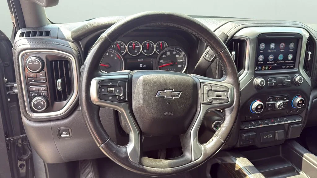 Used 2021 Gray Chevrolet RST image 10