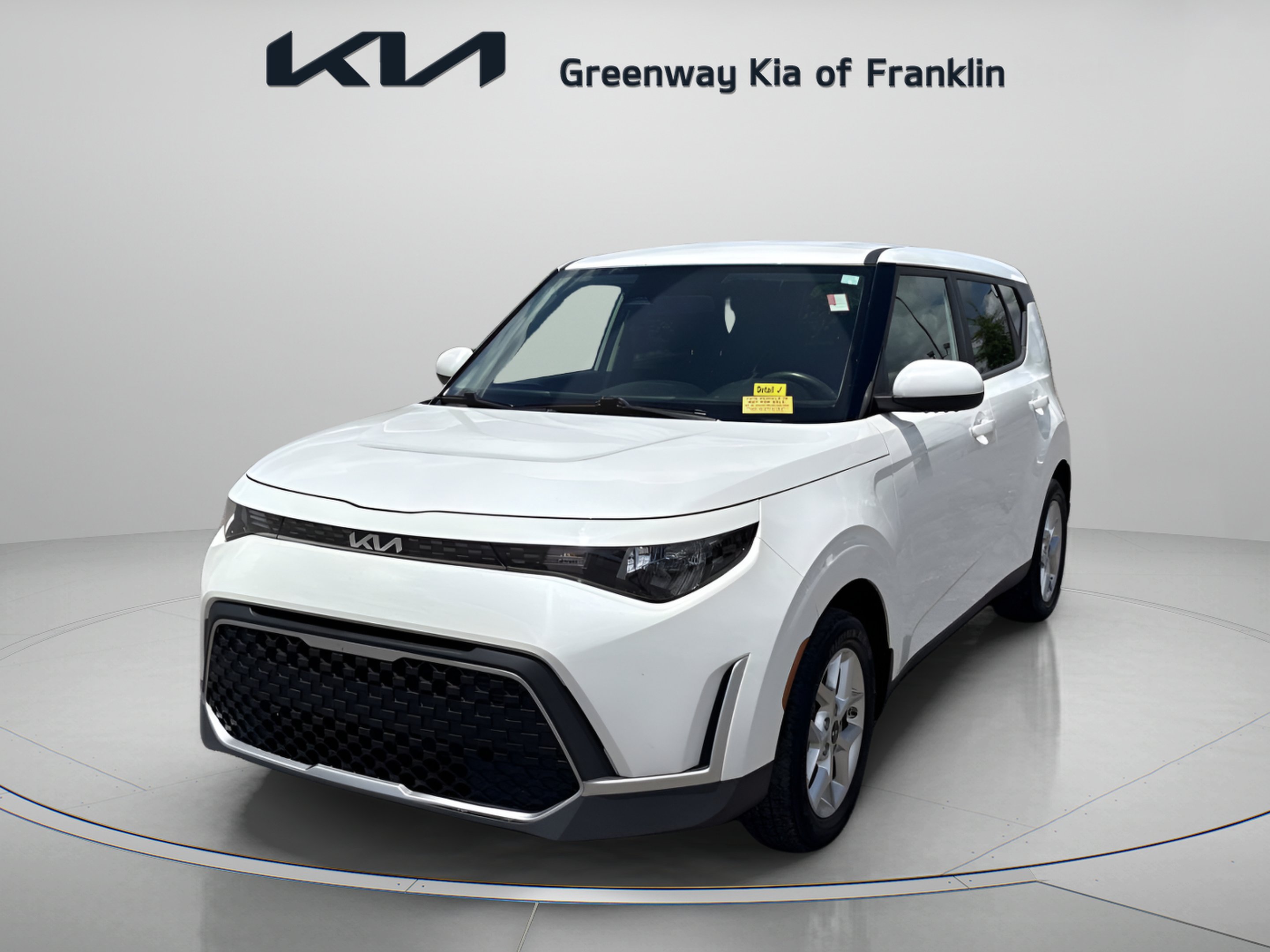 Used 2023 Snow White Pearl Kia LX image 3