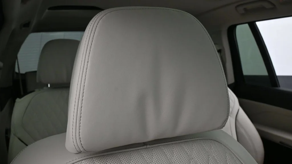 2025 BMW X7 40i - Photo 18