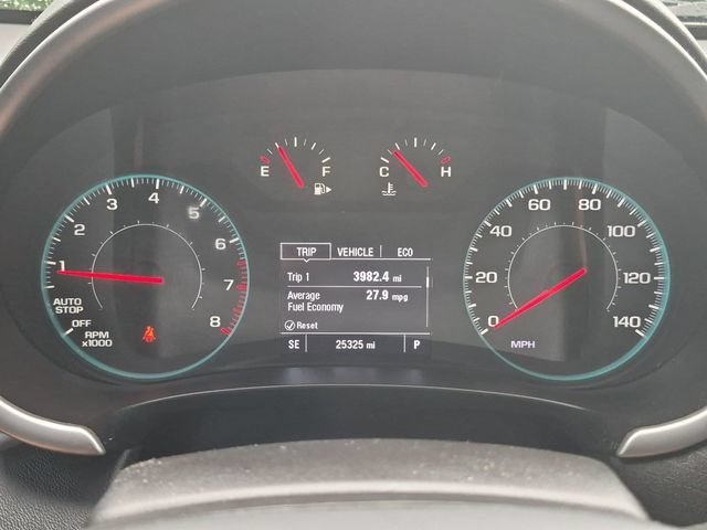 Used 2023 SUMMIT WHITE Chevrolet LT image 16