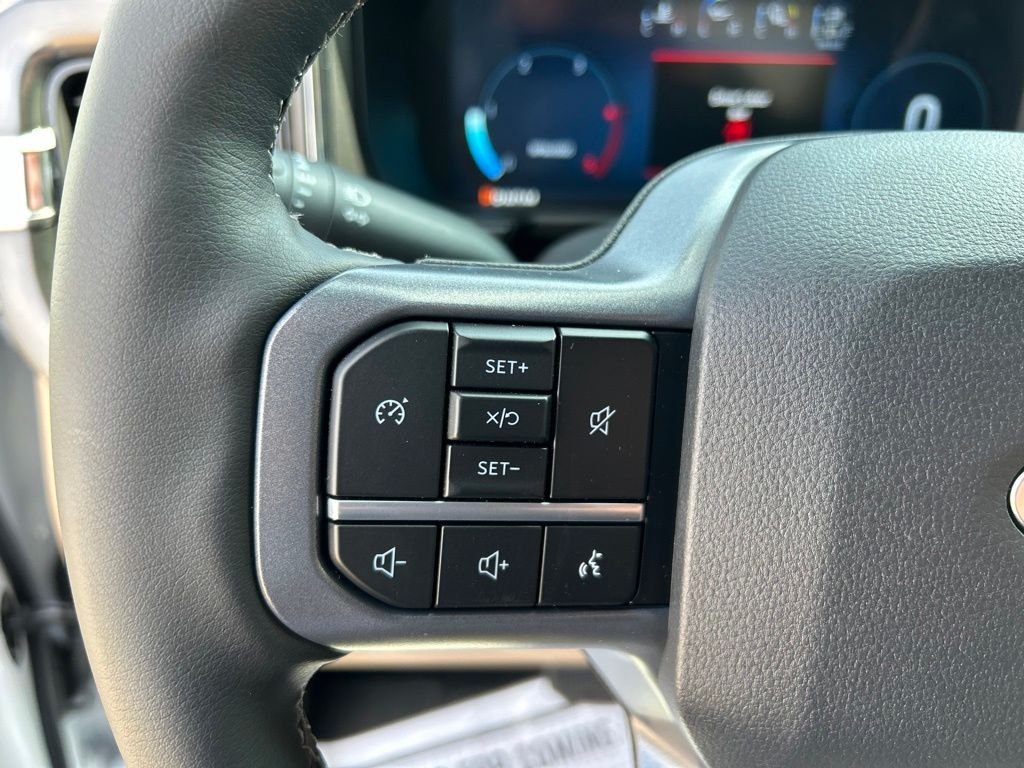 New 2026 Oxford White Ford Lariat image 18