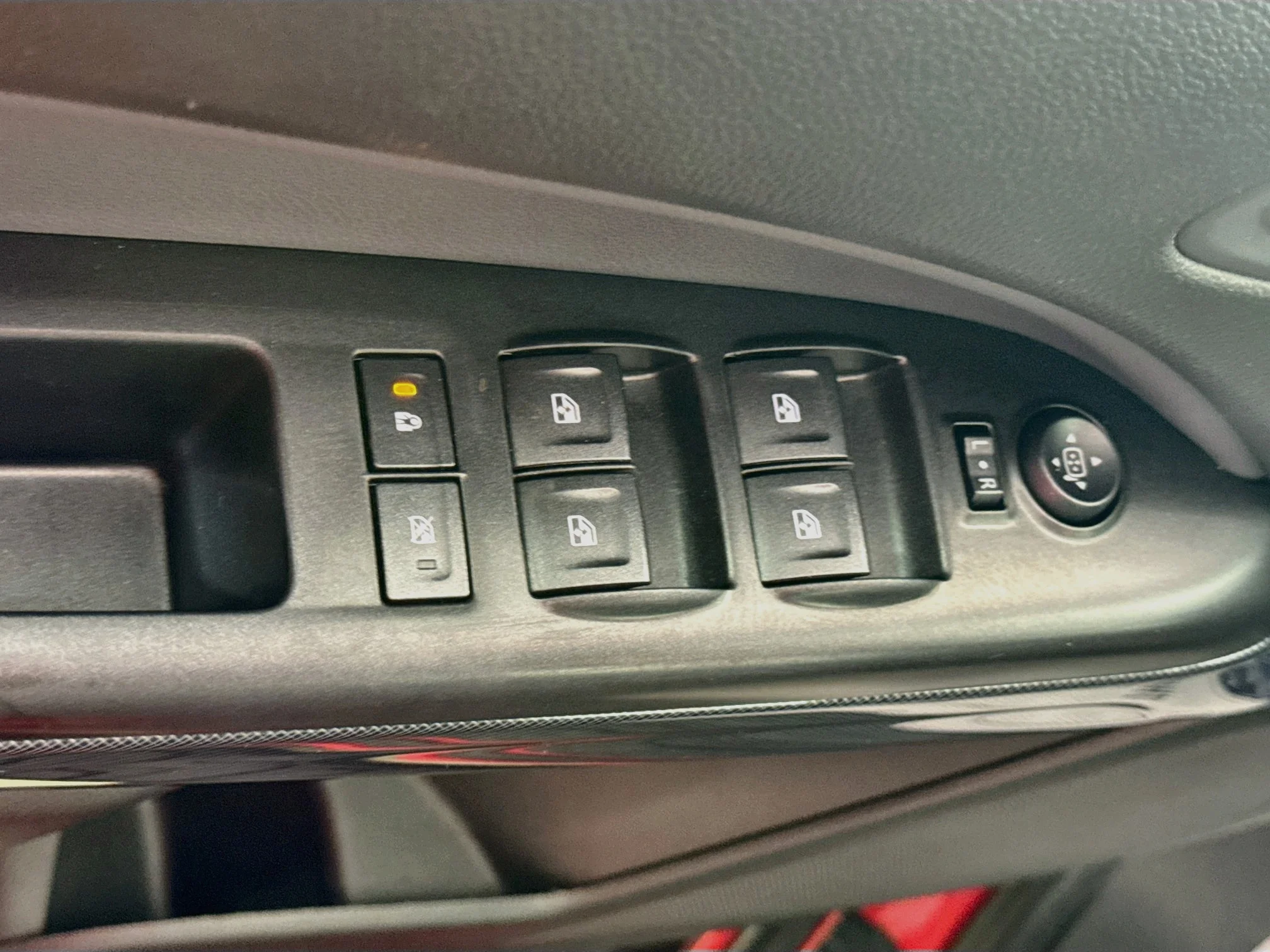 Used 2015 Red Hot Chevrolet 2WD Z71 image 18
