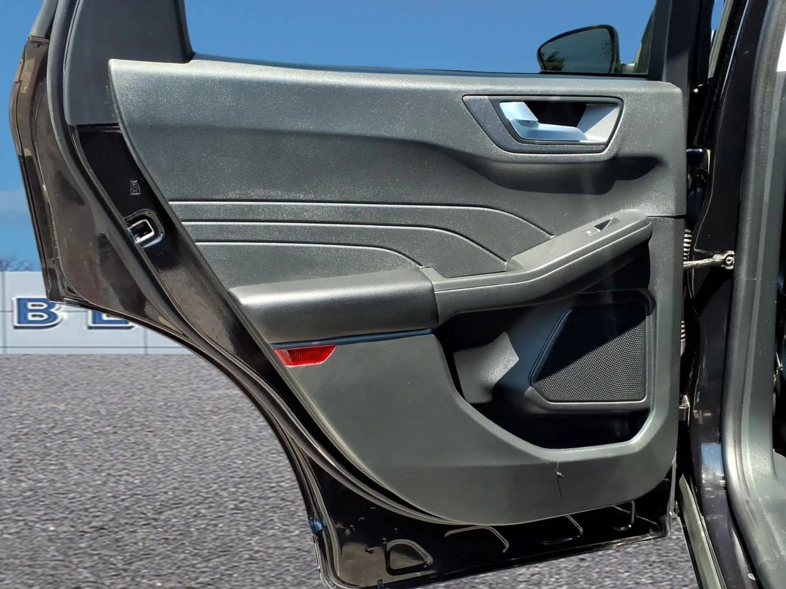 Used 2022 Agate Black Metallic Ford SEL image 28