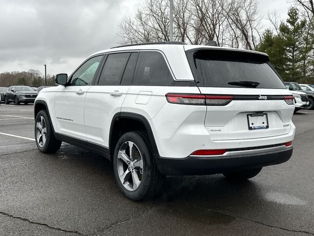 New 2026 Bright White Clear-Coat Exterior Paint Jeep Limited image 4
