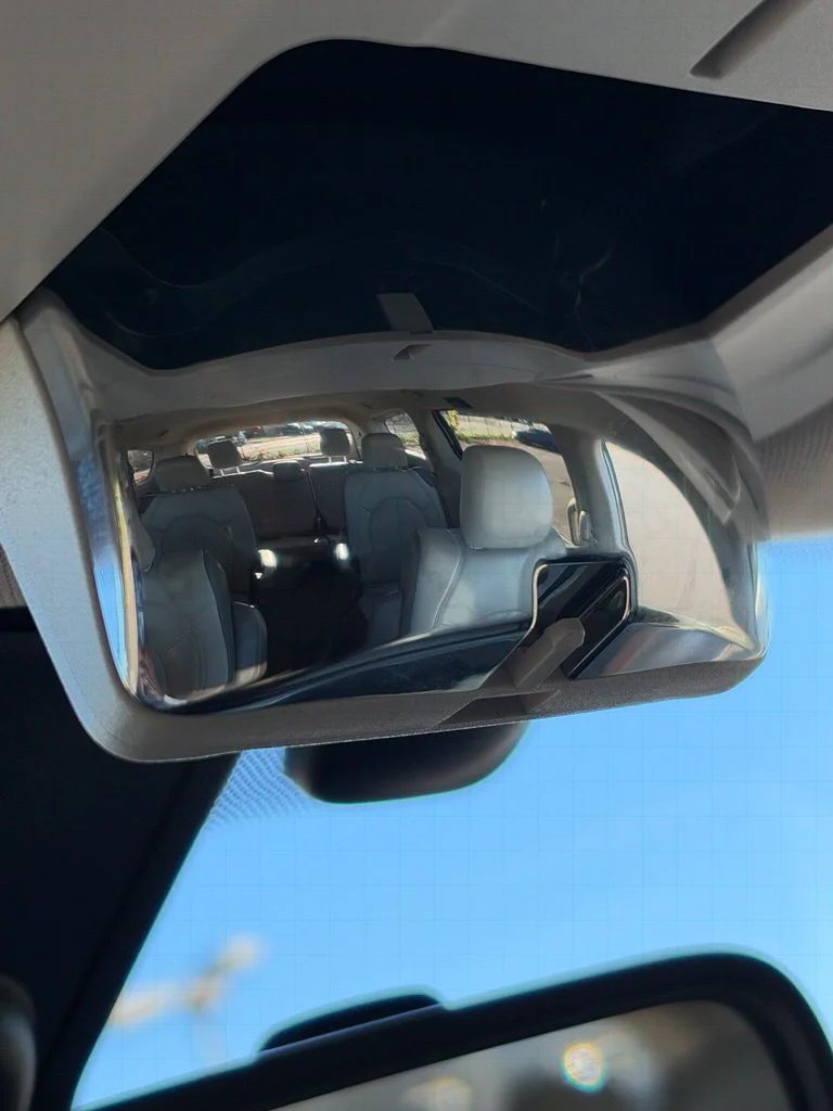 Used 2017 Tusk White Chrysler Touring L image 21