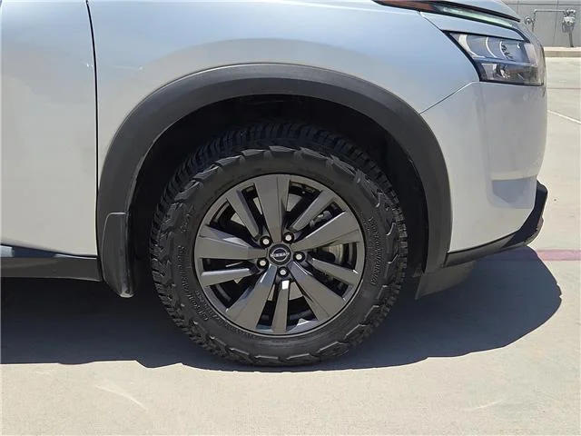 Used 2022 Brilliant Silver Metallic Nissan SV (A9) Front-Wheel Drive image 6