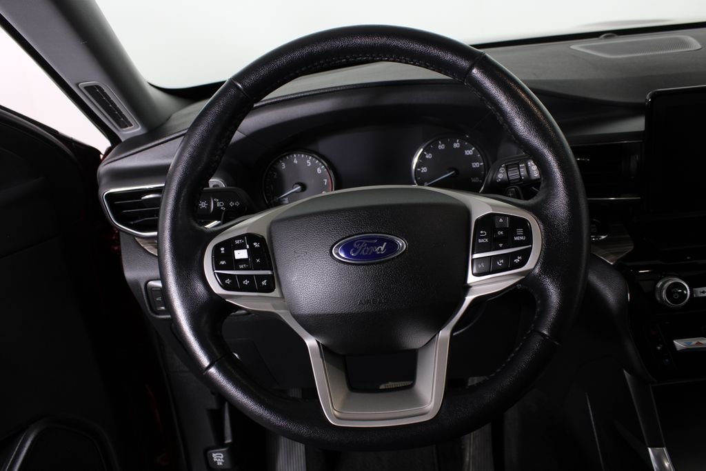 Used 2021 Red Ford Limited image 26