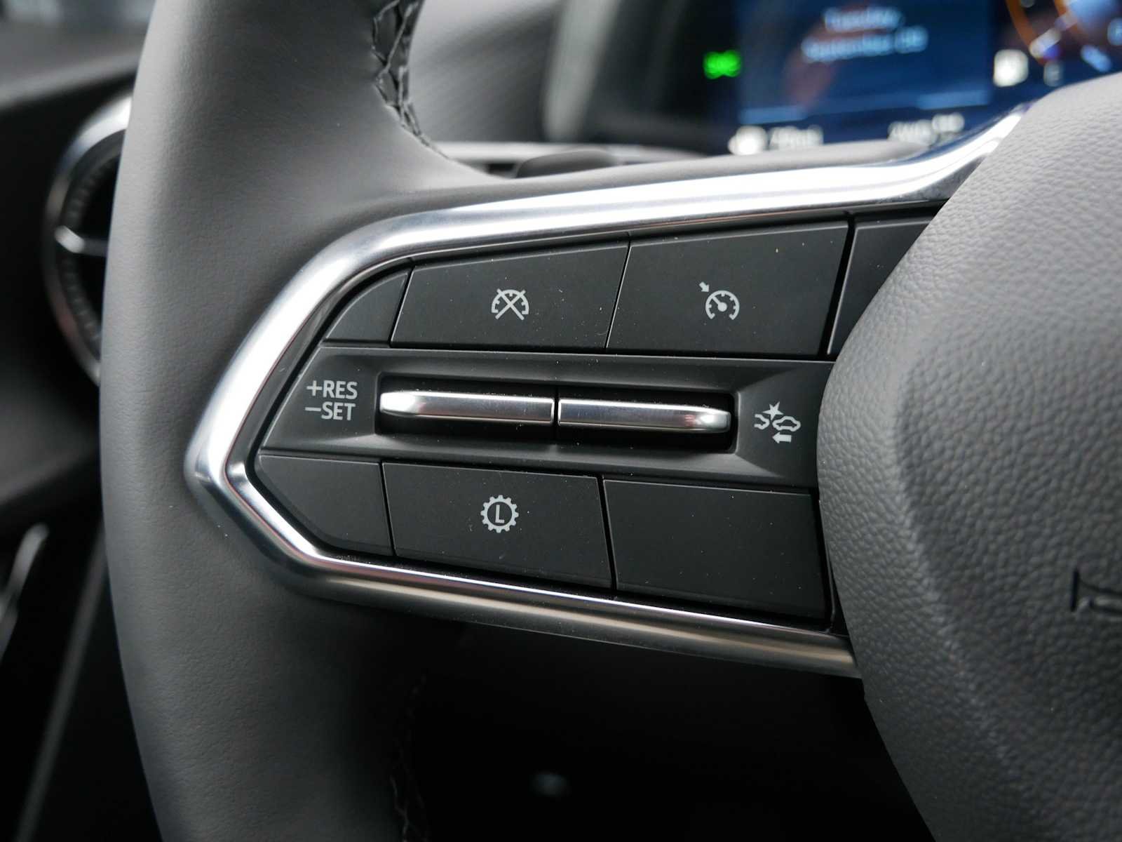 New 2027 Summit White Chevrolet LT image 21