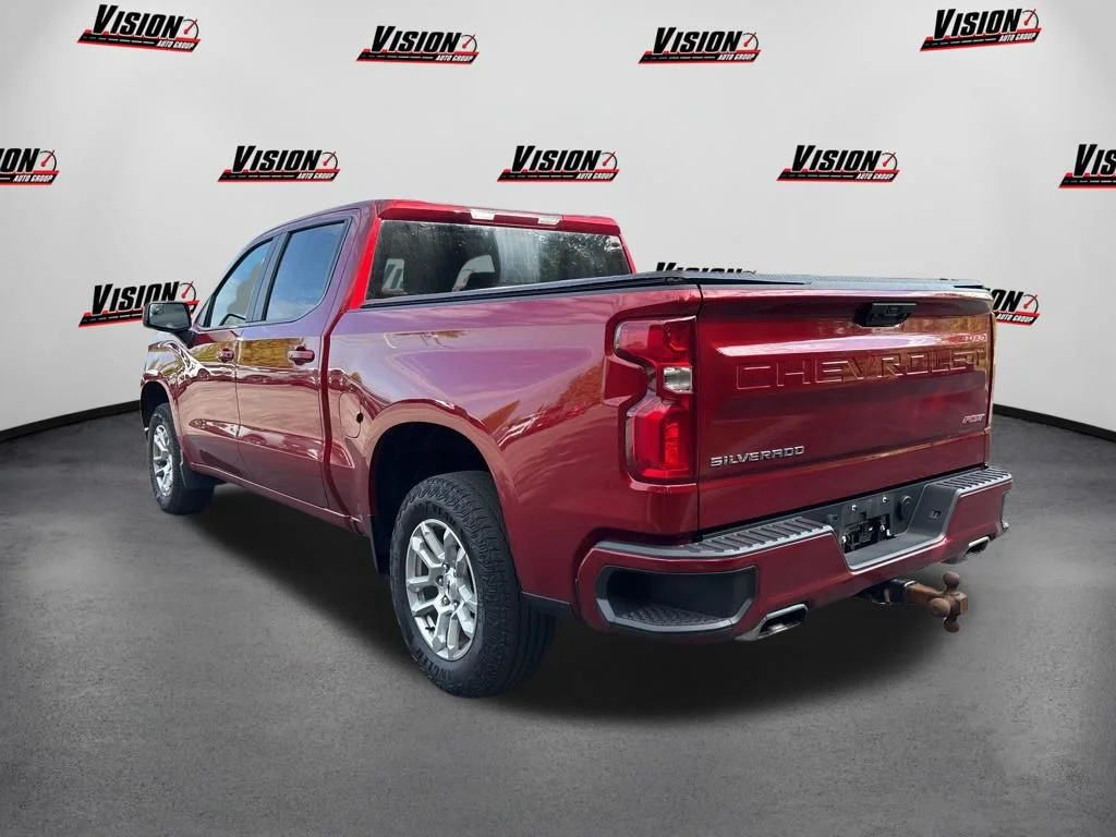 Used 2023 Red Chevrolet RST image 7