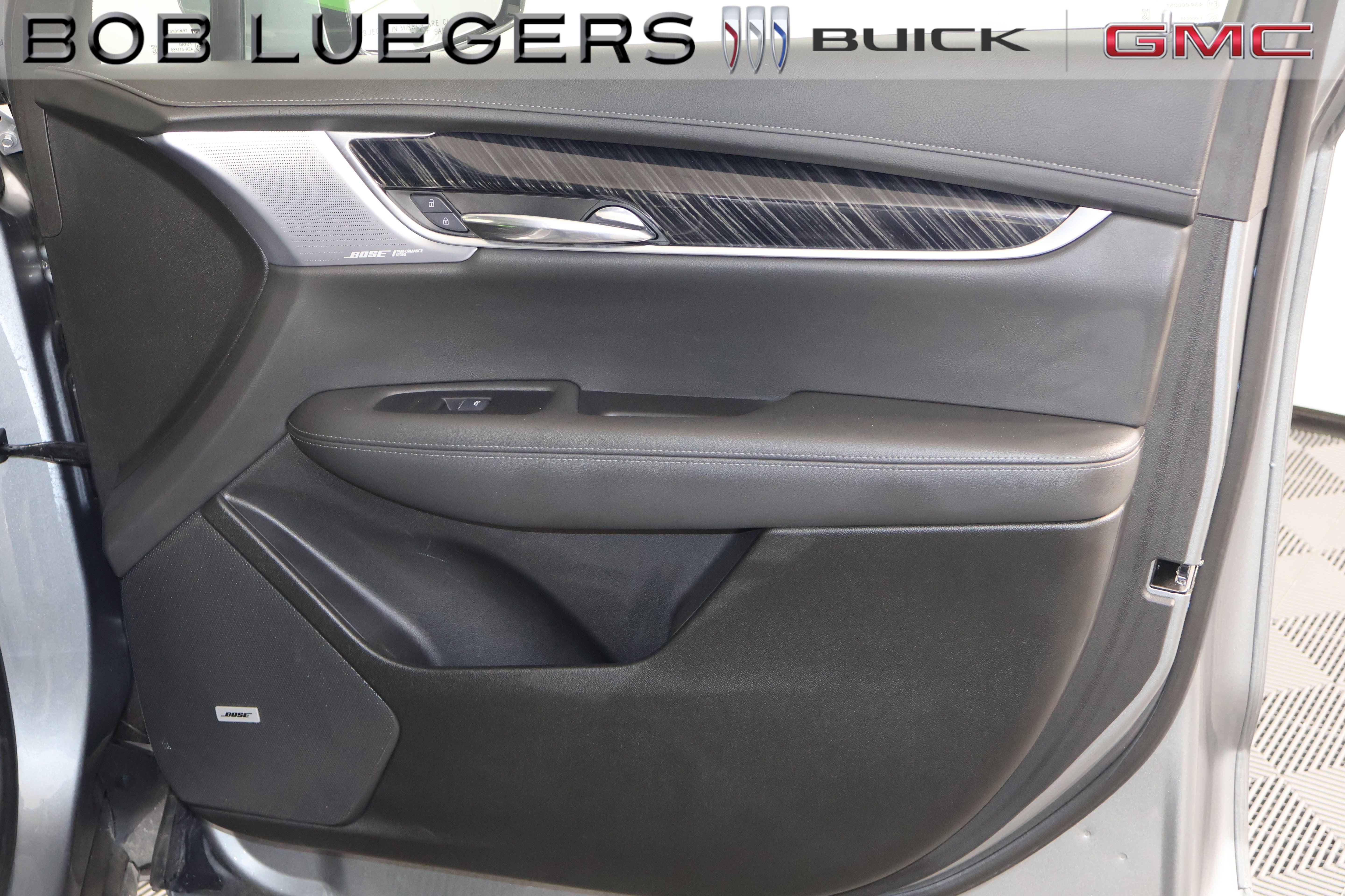 2025 Cadillac XT6 Premium Luxury - Photo 17