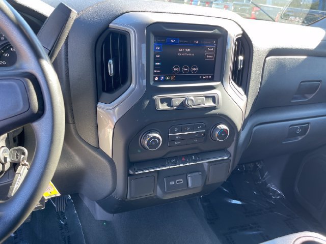 Used 2021 OXFORD BROWN METALLIC Chevrolet Custom image 17