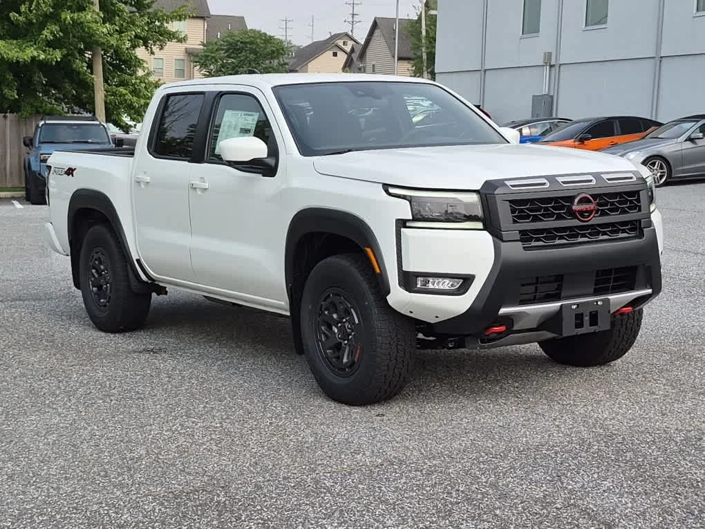 New 2026 Glacier White Nissan PRO-4X image 2