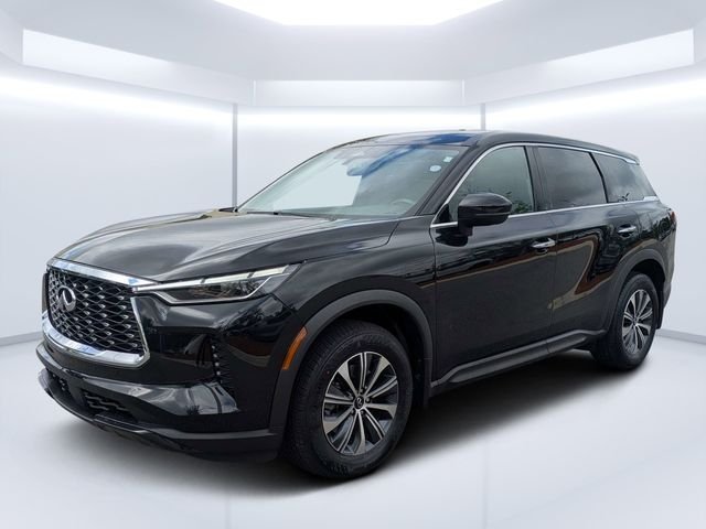 Certified Used 2025 Black INFINITI PURE image 7