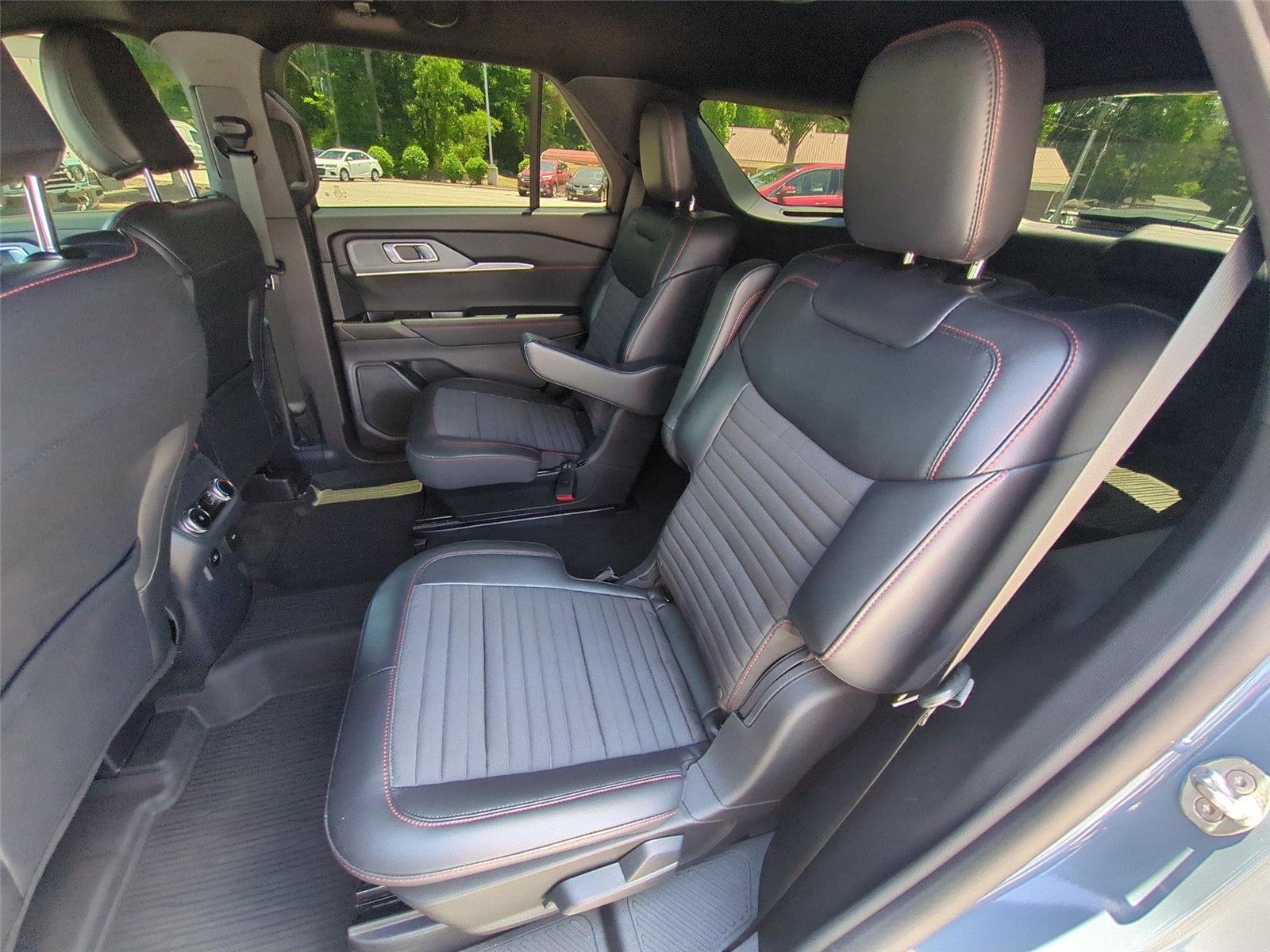 Used 2025 Vapor Blue Ford ST-Line image 33