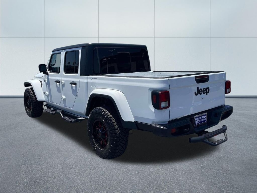 Used 2022 White Jeep Sport image 4