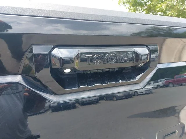 Used 2022 Black Toyota Platinum image 13