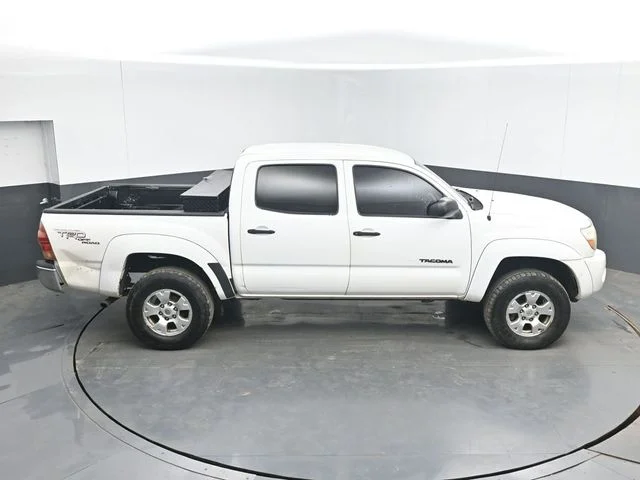 Used 2008 Super White Toyota Base image 34