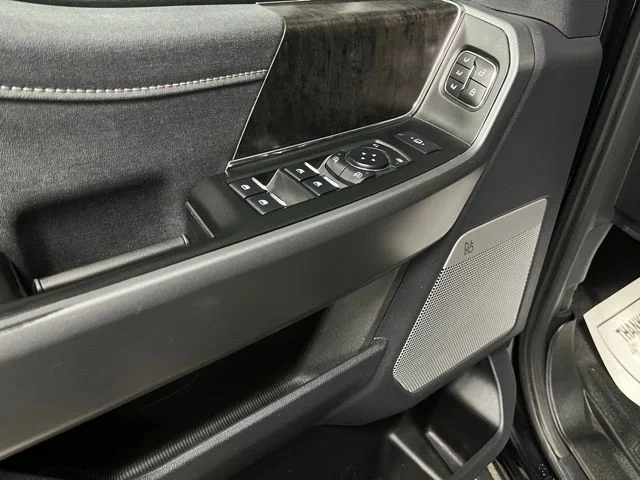 Used 2025 Black Ford Lariat image 24