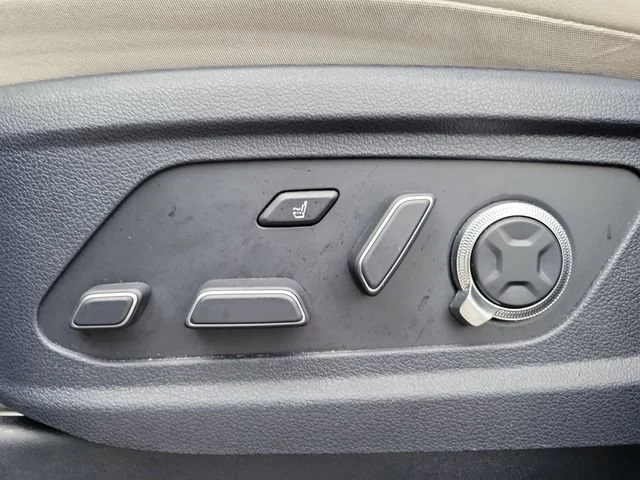Used 2024 Gray Hyundai Calligraphy image 23