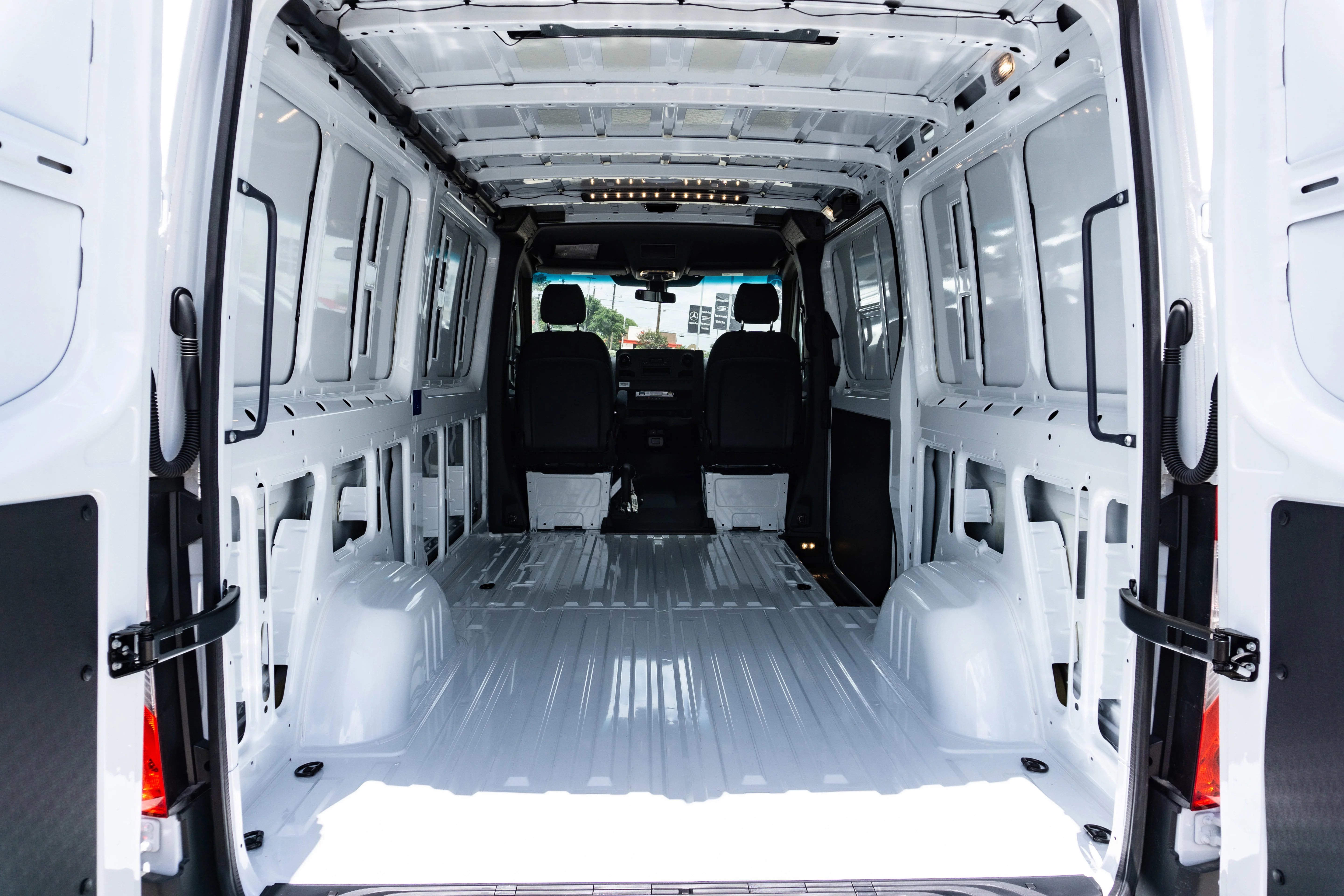 New 2024 Arctic White Mercedes-Benz Cargo 144 WB image 19
