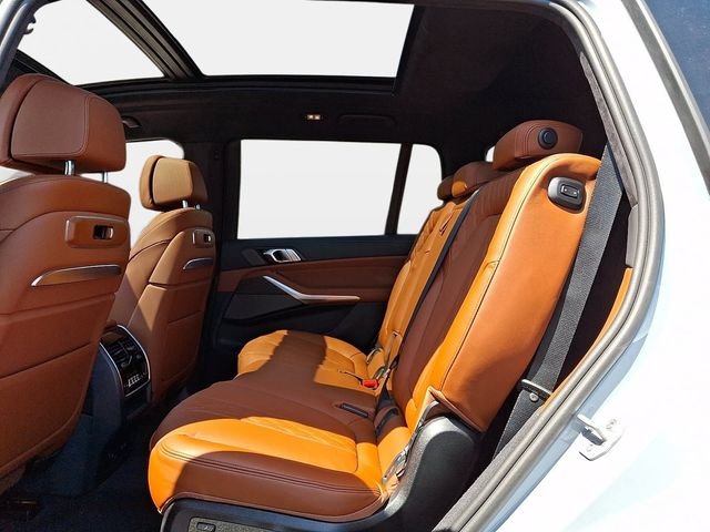 New 2027 Brooklyn Grey Metallic BMW xDrive40i image 9