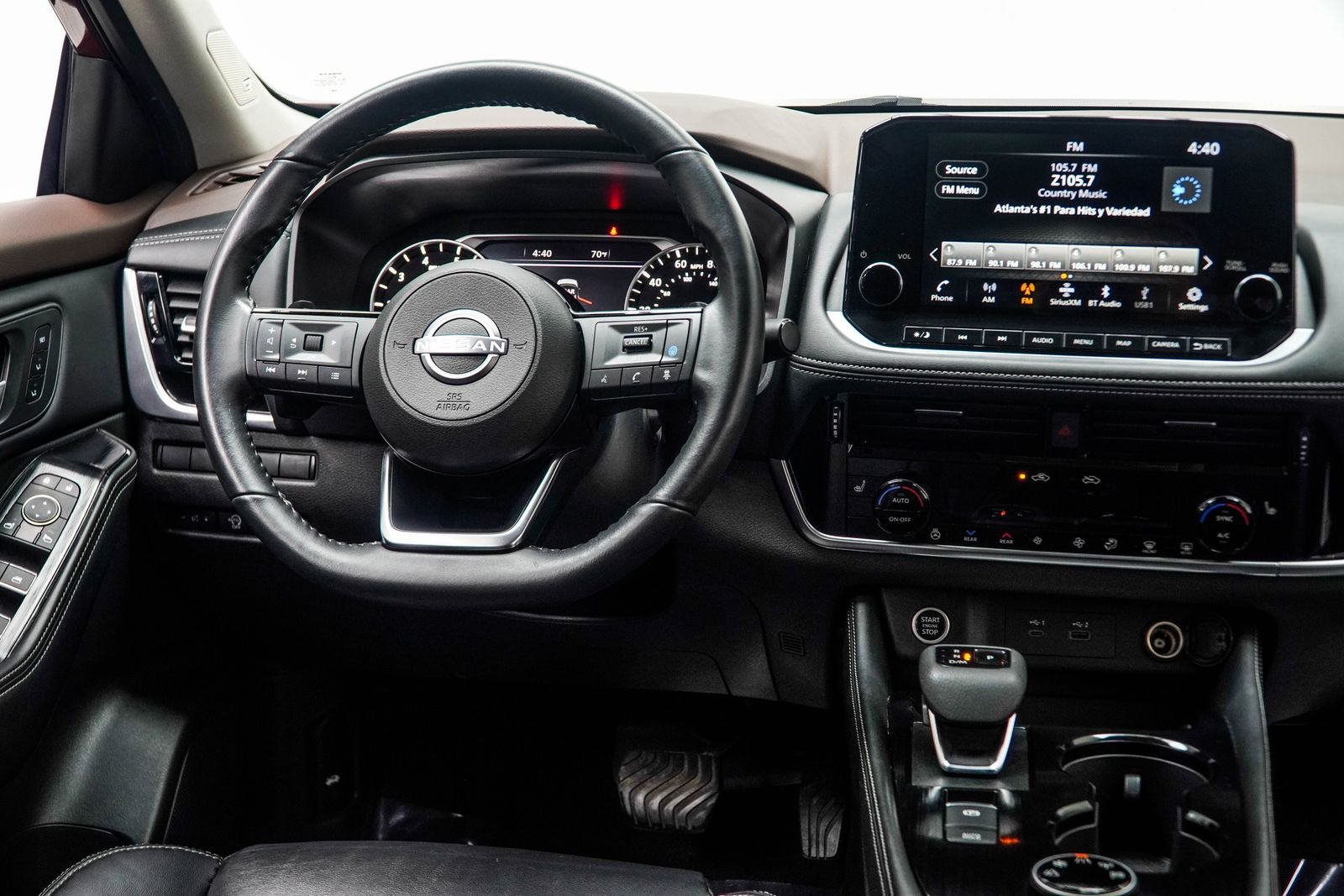 Used 2023 Red Nissan SL image 18