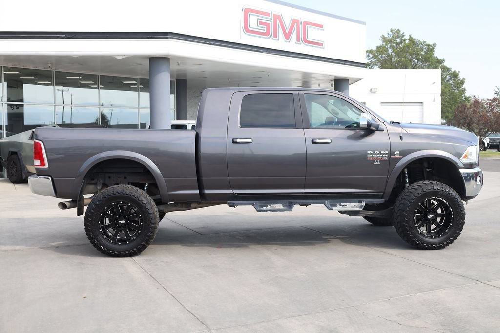 Used 2017 Granite Crystal Ram Laramie image 7