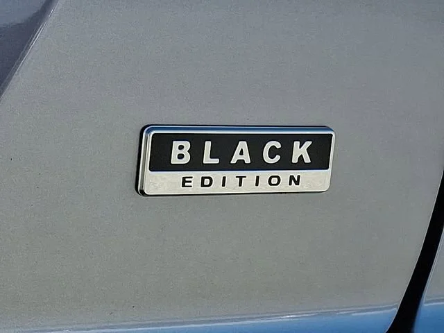 Used 2024 Gray Mitsubishi Black Edition image 30