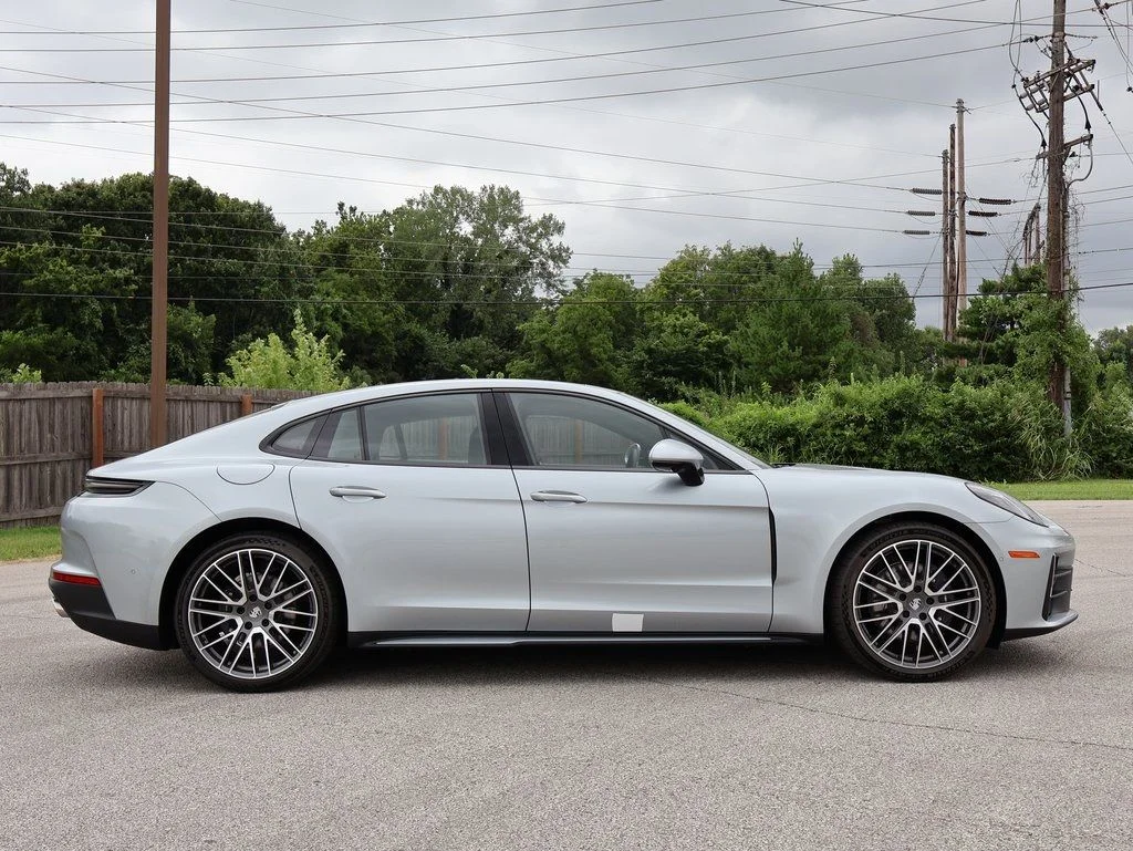 Used 2025 Dolomite Silver Metallic Porsche 4 image 9