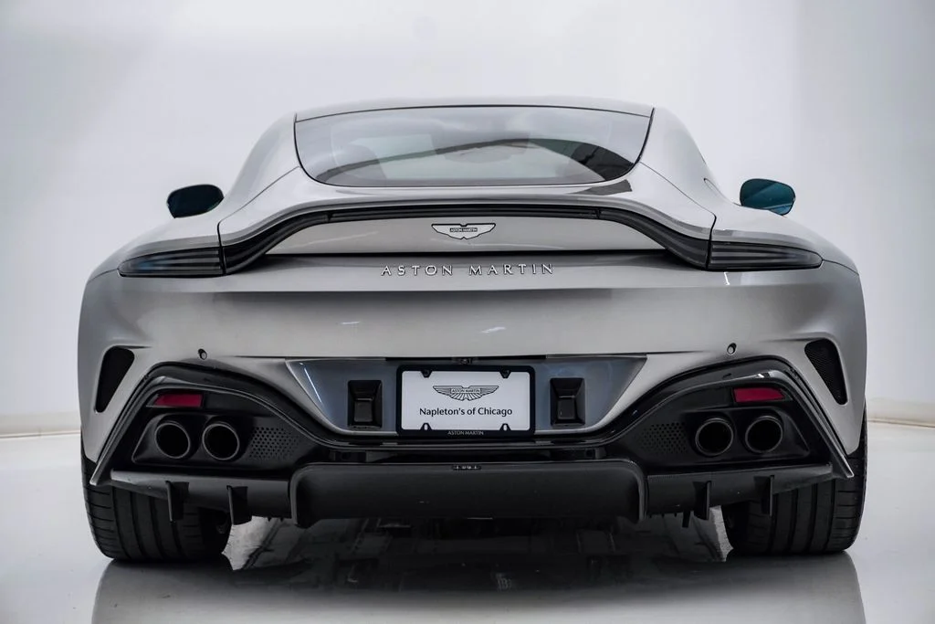Used 2025 Aluminite Silver Aston Martin Carbon image 7