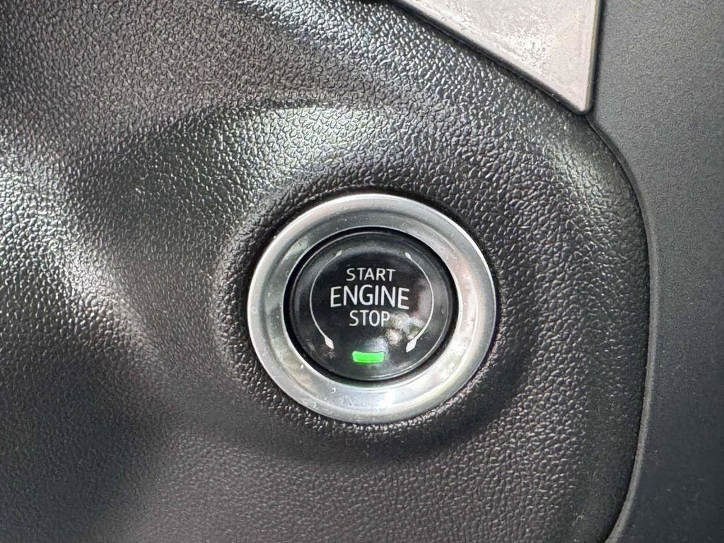Used 2025 White Chevrolet Work Truck image 10