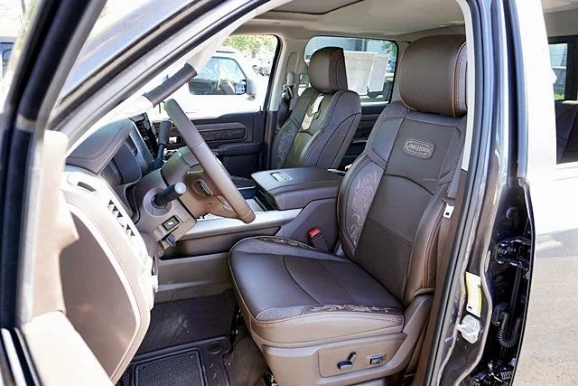 New 2026 Granite Crystal Metallic Clear-Coat Exterior Paint RAM Limited image 22
