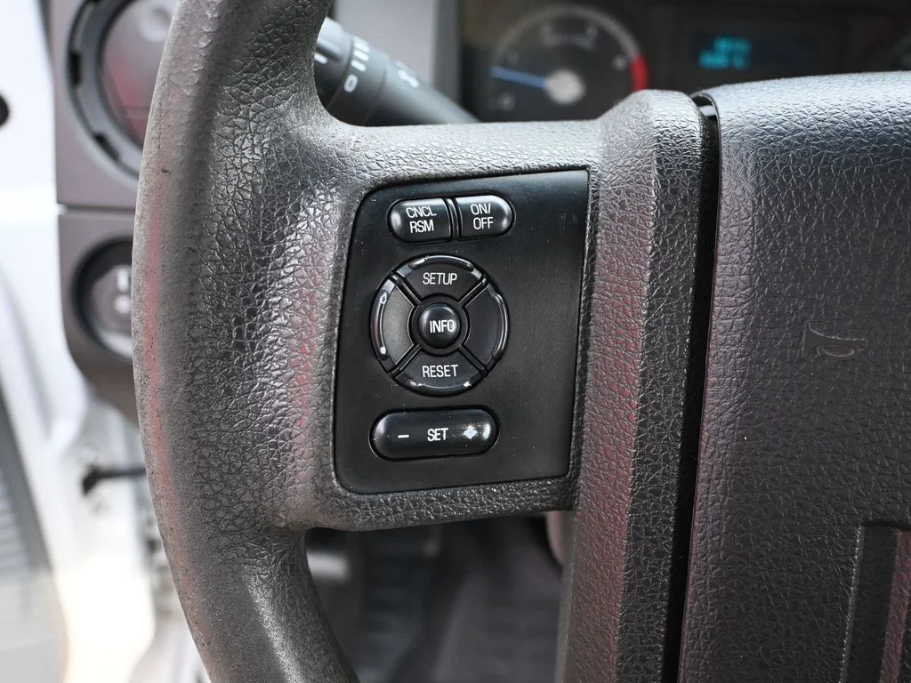 2016 Ford F-550 - Photo 35