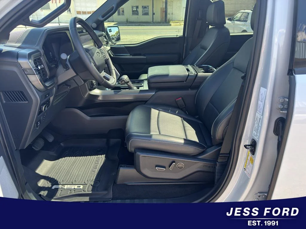 2025 Ford F-150 Lariat - Photo 13