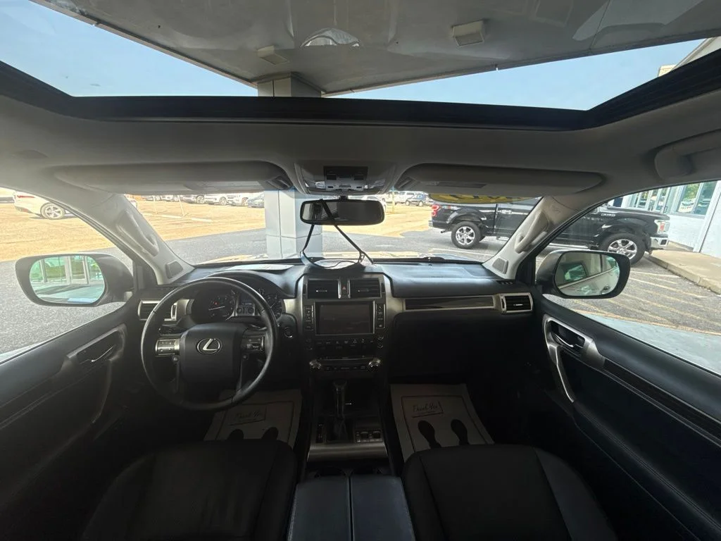 Used 2019 Silver Lexus 460 image 18