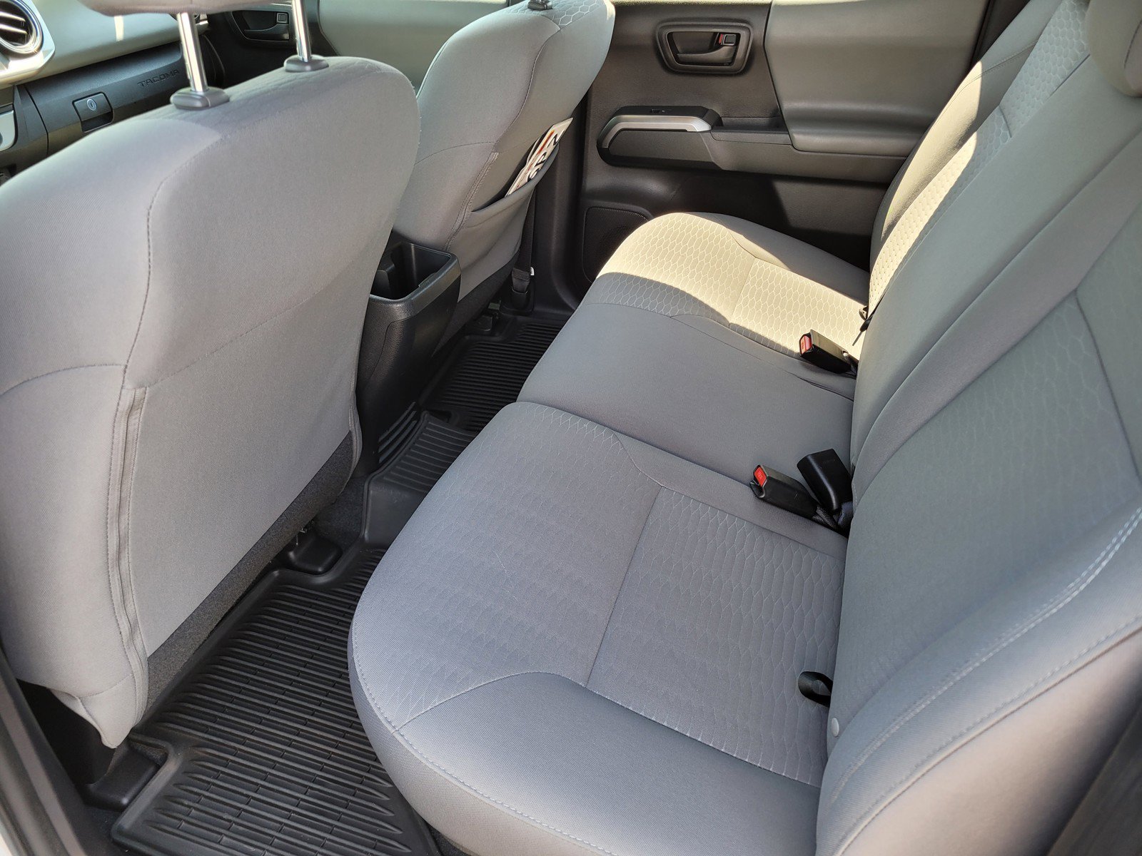 Used 2019 White Toyota  image 11