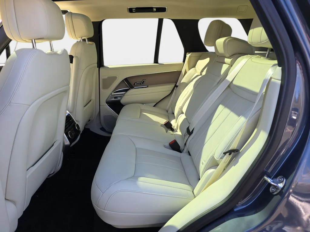 New 2026 Varesine Blue LAND ROVER SE image 14