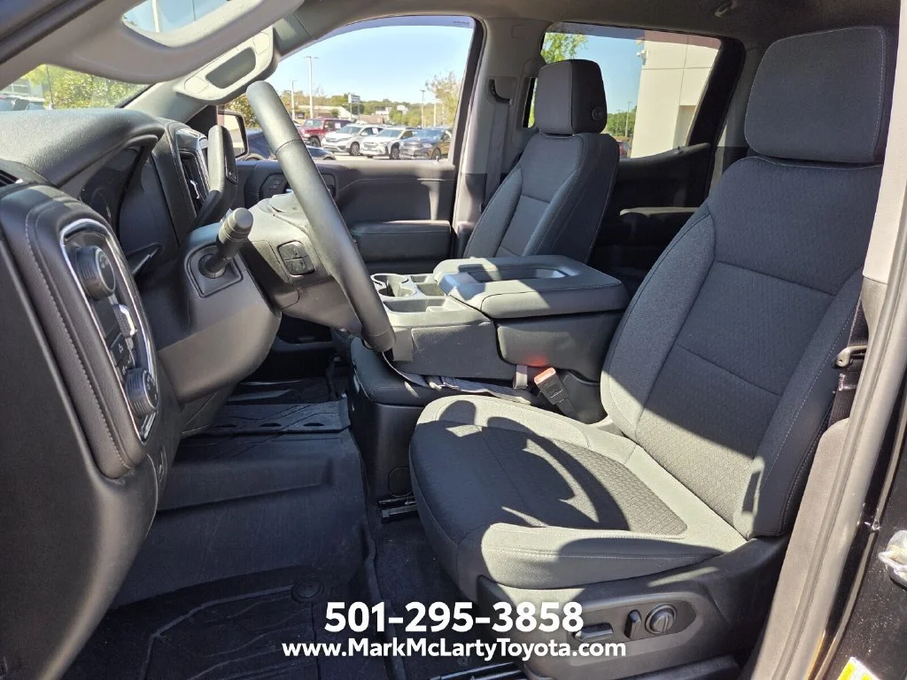 Used 2020 Black Chevrolet LT image 9