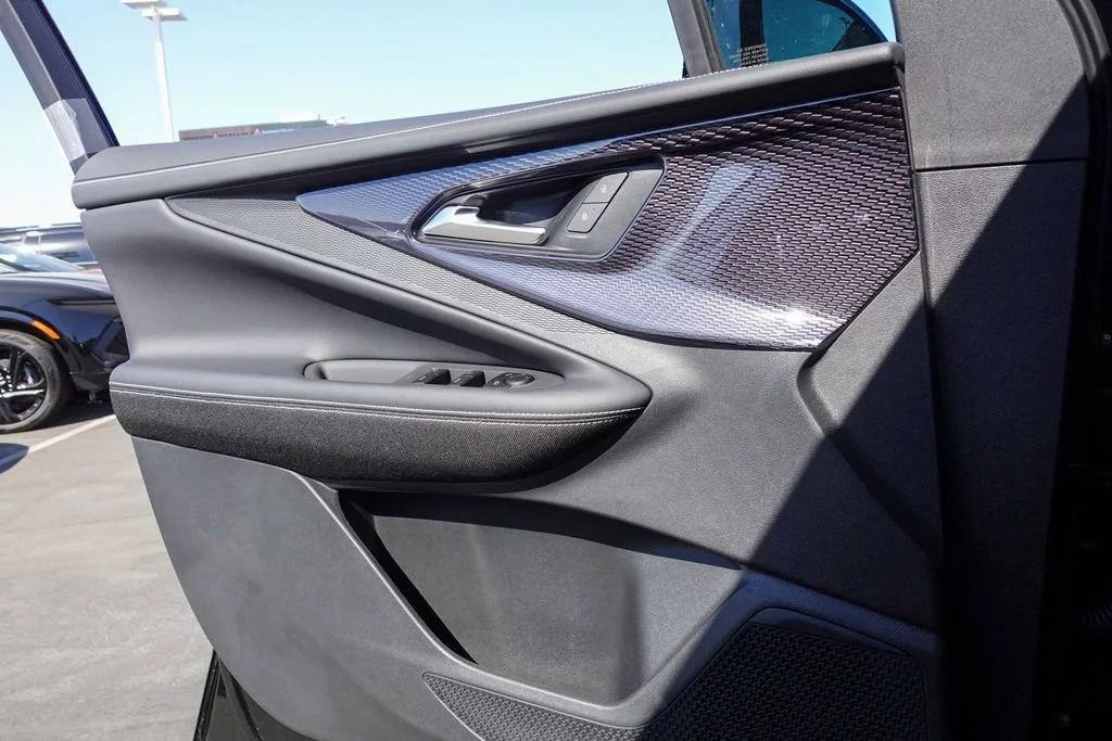 2025 Chevrolet Blazer EV LT - Photo 11
